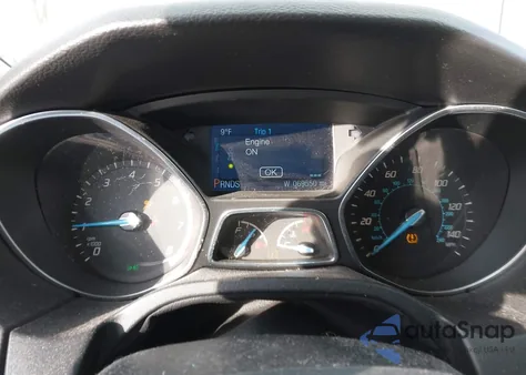 2014 Ford Focus Se z USA, uszkodzony, nr VIN 1FADP3F27EL411799